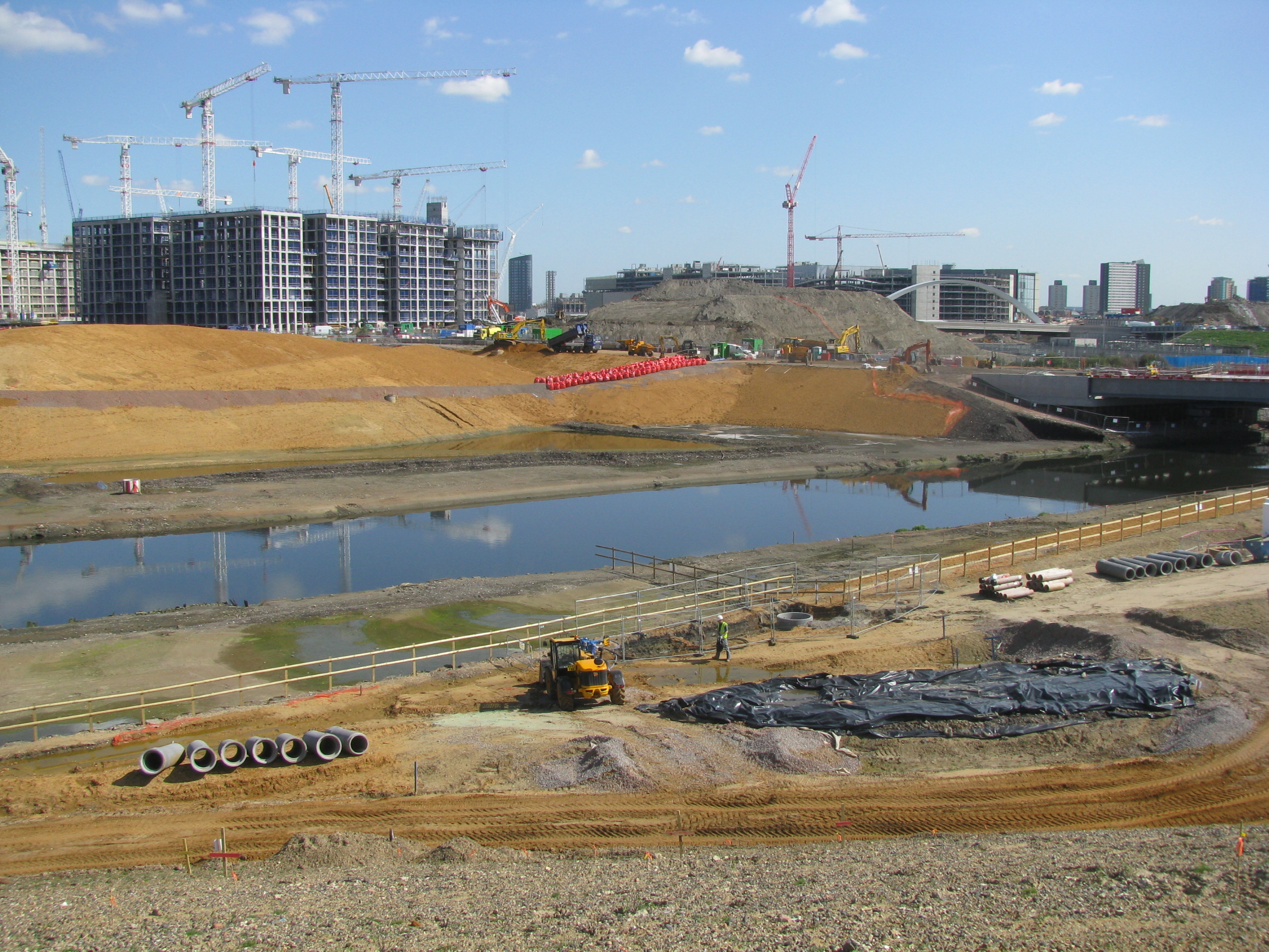 Wetland Bowl on the Olympic Park during construction.JPG