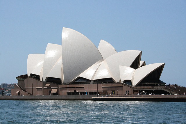Sydney opera house 2.jpg