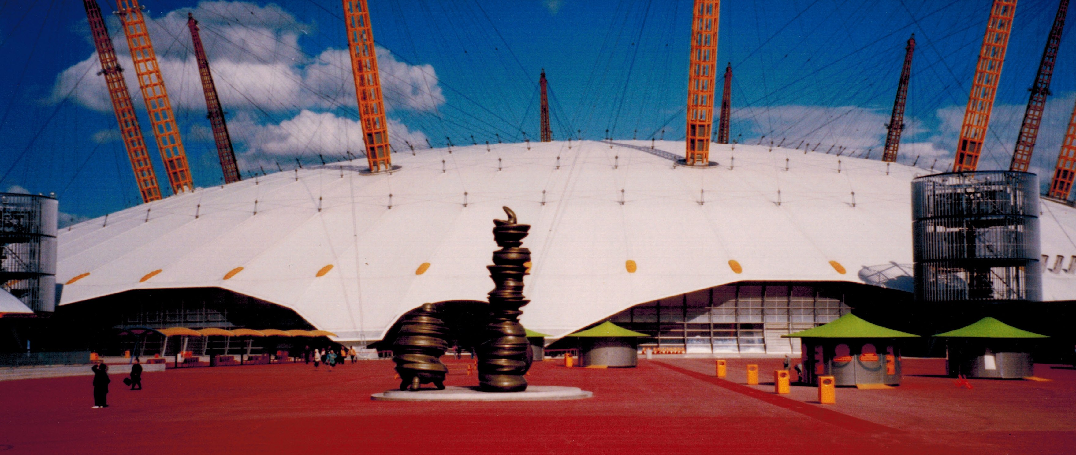Tony cragg sculptures outside the millennium dome.jpg