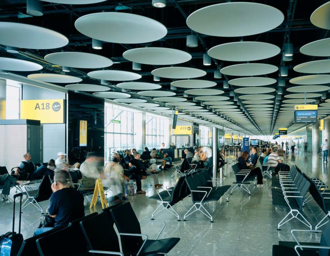 Heathrow terminal 5 interior.jpg
