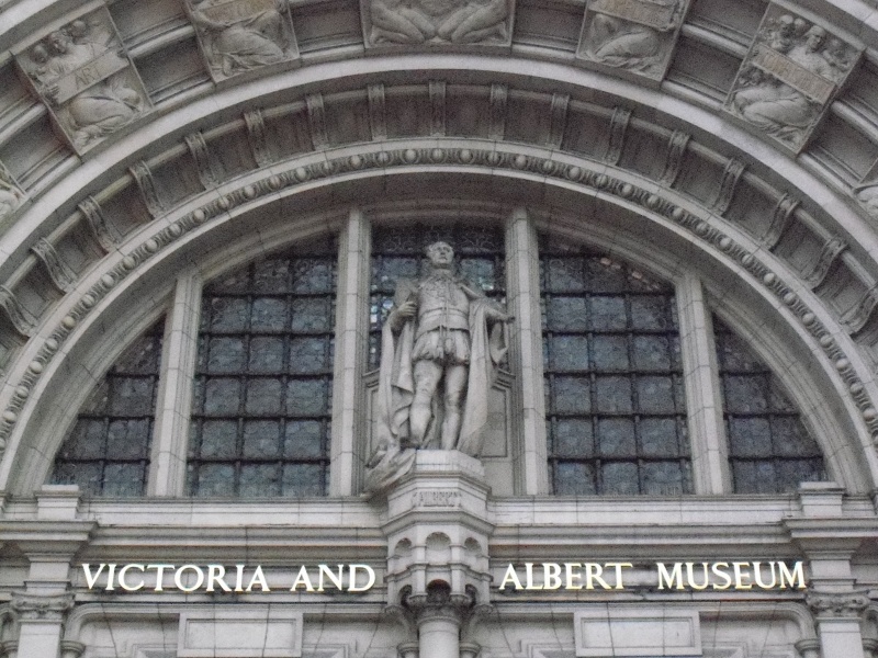 File:Victoria and albert museum (6).JPG