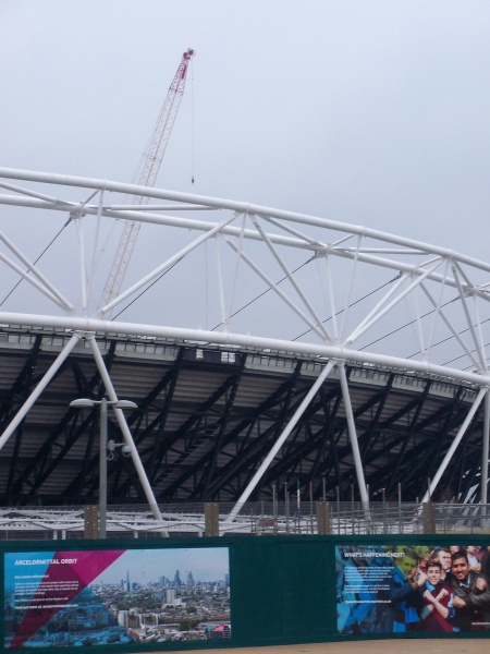 File:London 2012 olympic stadium (1).JPG