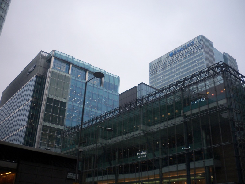File:15 Canada Square And 1 Churchill Place.JPG