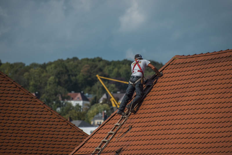 File:Roofers-g510a894a3 1280.jpg