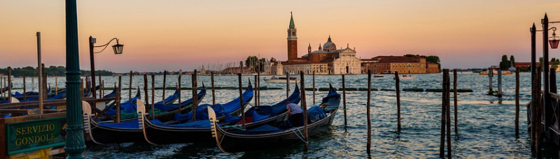 File:Venice-Boat.jpg