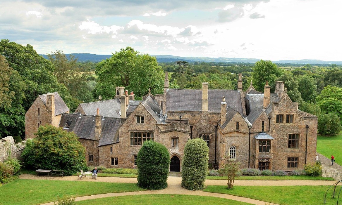 Clevedon court.jpg