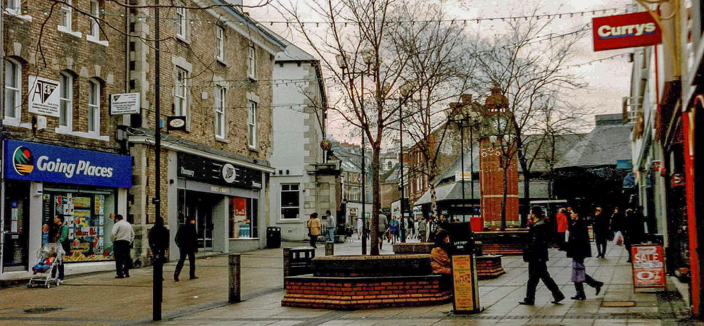 High Street bangor circa 1994 1000.jpg