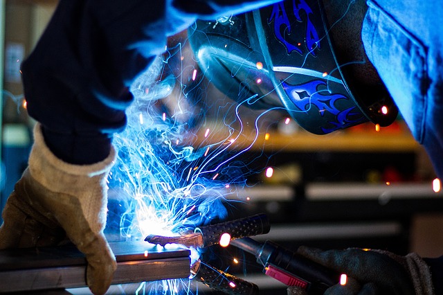 Welding-1209208 640.jpg