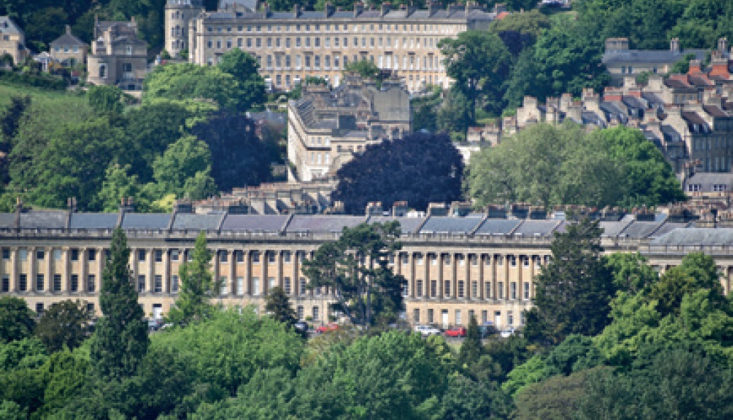 Bath's Cavendish Crescent and Royal Crescent.jpg