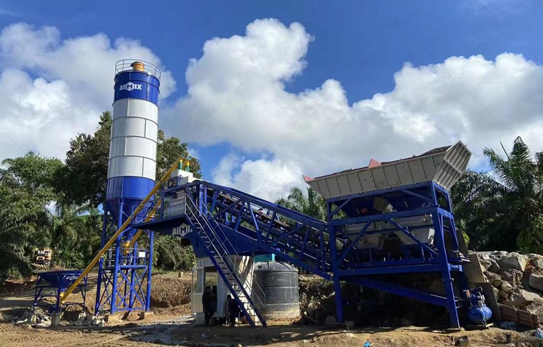 Planta de Concreto Móvil Perú de AIMIX en Malasia para Construcción de Protección de Diques.jpg