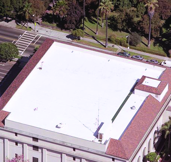 File:FlatRoofWhite 350.jpg