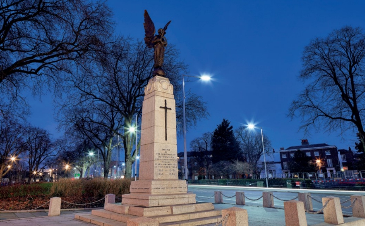 Tottenham war memorial.jpg