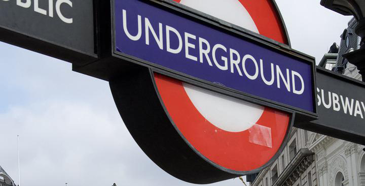 London-Underground-Piccadilly .jpg