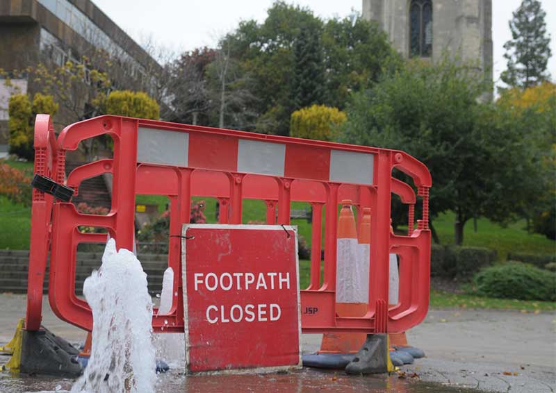 Temporary-flood-defences.jpg