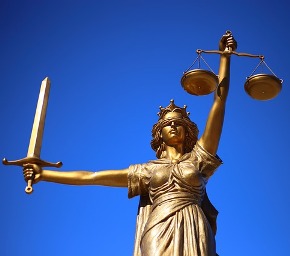 File:Justice-2060093 640.jpg