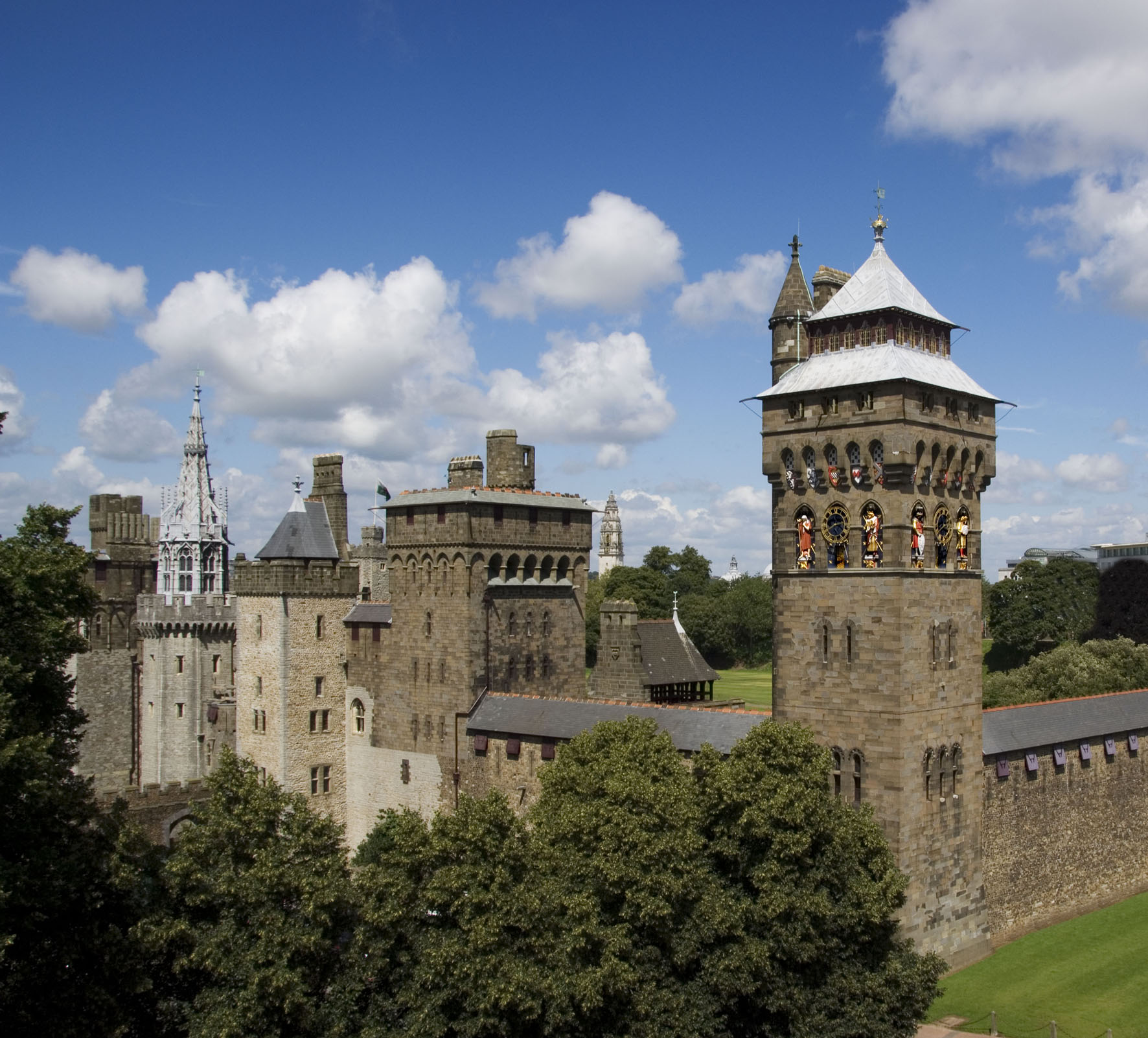 Managing risks in building conservation projects - Designing Buildings