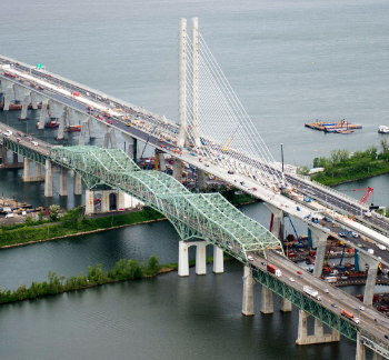 Champlain-Bridge-in-Montreal-Canada 350.jpg