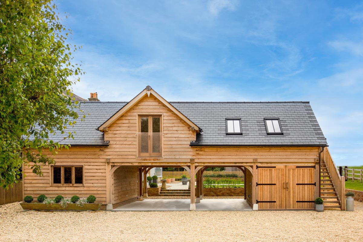 4 Bay Oak Framed Outbuilding And Accommodation Above.jpg