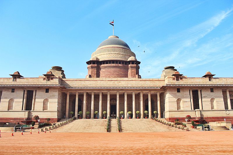 Lut.RashtrapatiBhavan.jpg