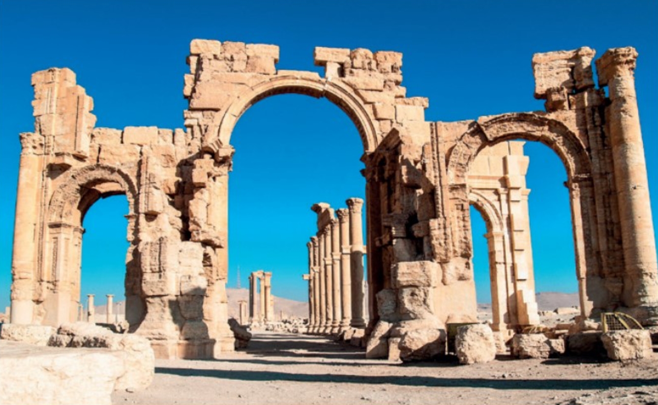 Palmyras triumphal arch.jpg