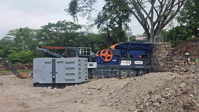 150TPH Mobile Jaw Crusher.jpg