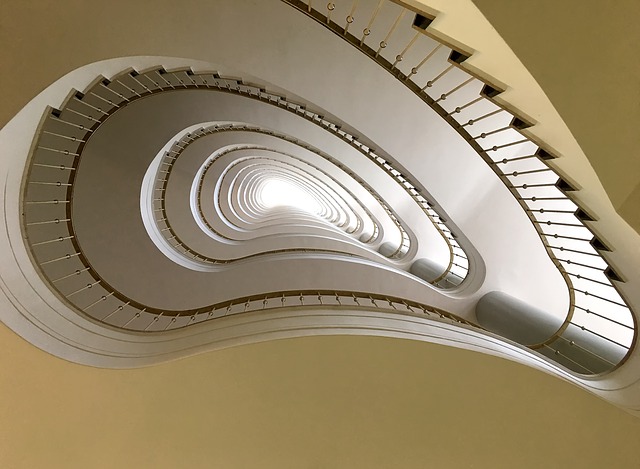 Curved Stairs - Part 1 