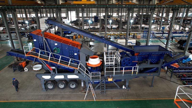 Rubber Tyred Mounted Mobile Stone Crusher.jpg