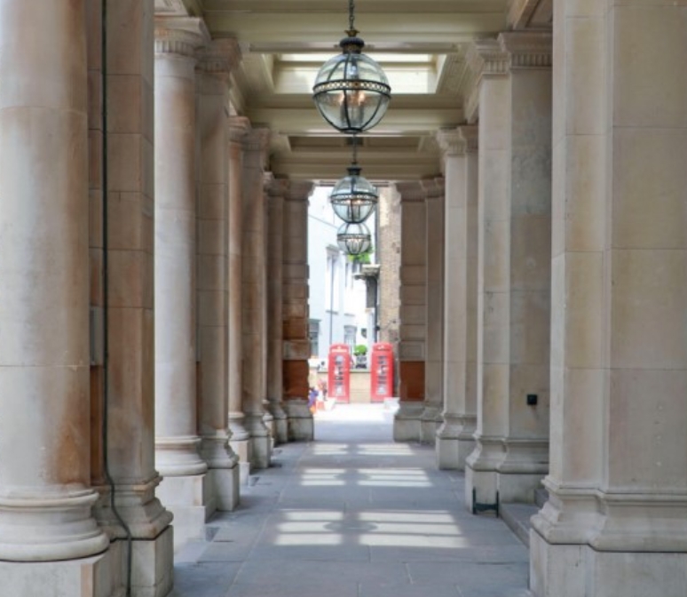 The north facade portico of 6 Burlington Gardens.jpg