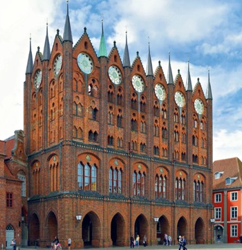 Stralsund town hall 350.jpg