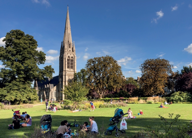 Clissold Park Hackney.jpg