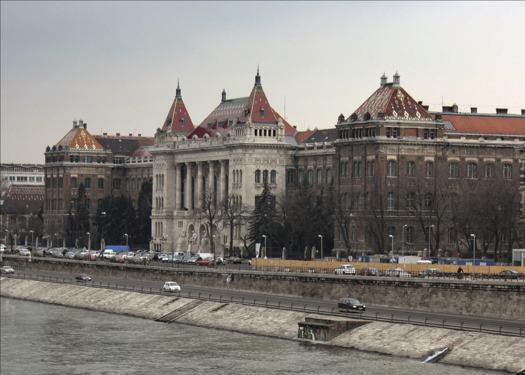 Budapest University of Technology and Economics.jpg