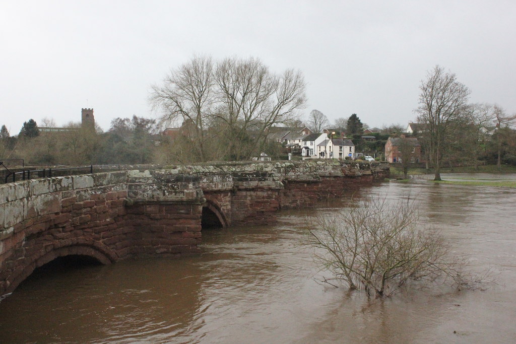 FloodRiverDeeWalesFarndon.jpg