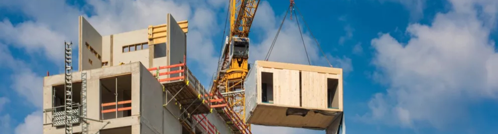 Ciob Crane lifting a prefabricated wooden building module 1000.jpg