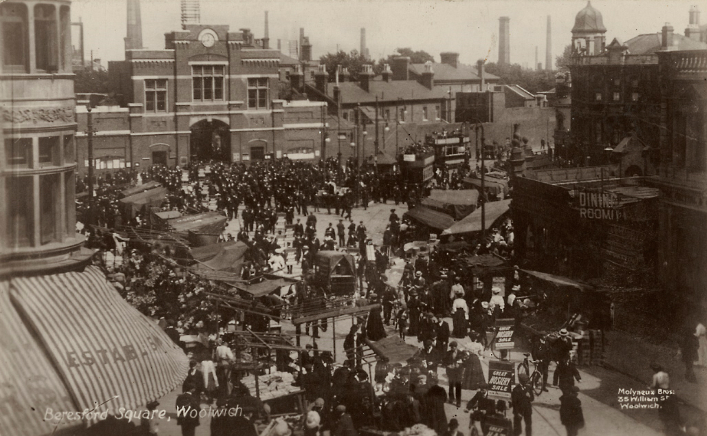 Beresford Square Woolwich.jpg