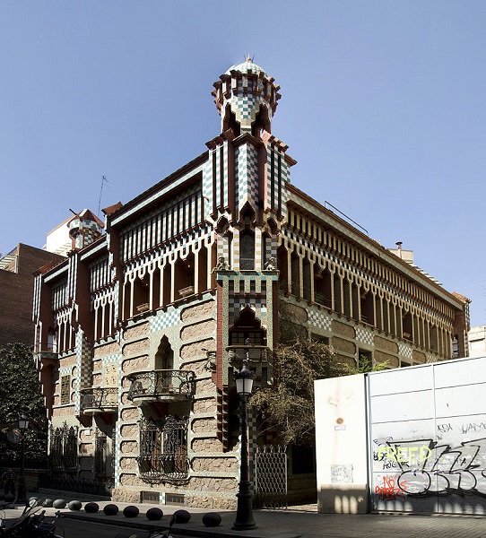 Casa Vicens.jpg