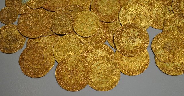 Gold coins-1633073 640.jpg