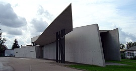 Vitra fire station, full view, Zaha Hadid.jpg