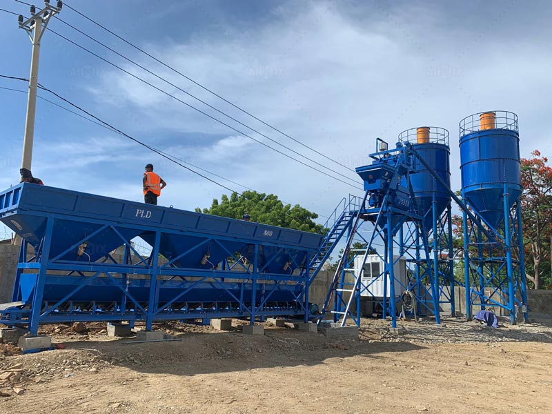 Small Type Concrete Plant.jpg