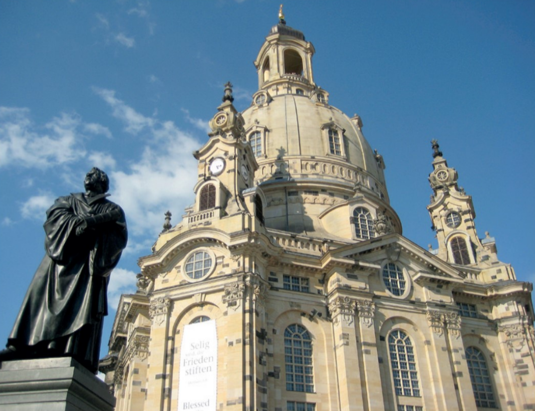 Frauenkirche Dresden.png