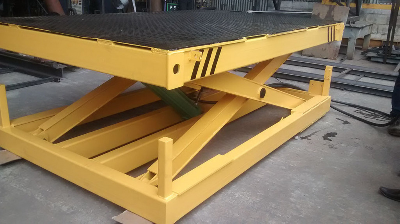 File:Scissor lift.jpg