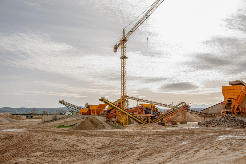 File:Gravel-pit-g267ef5258 1280.jpg