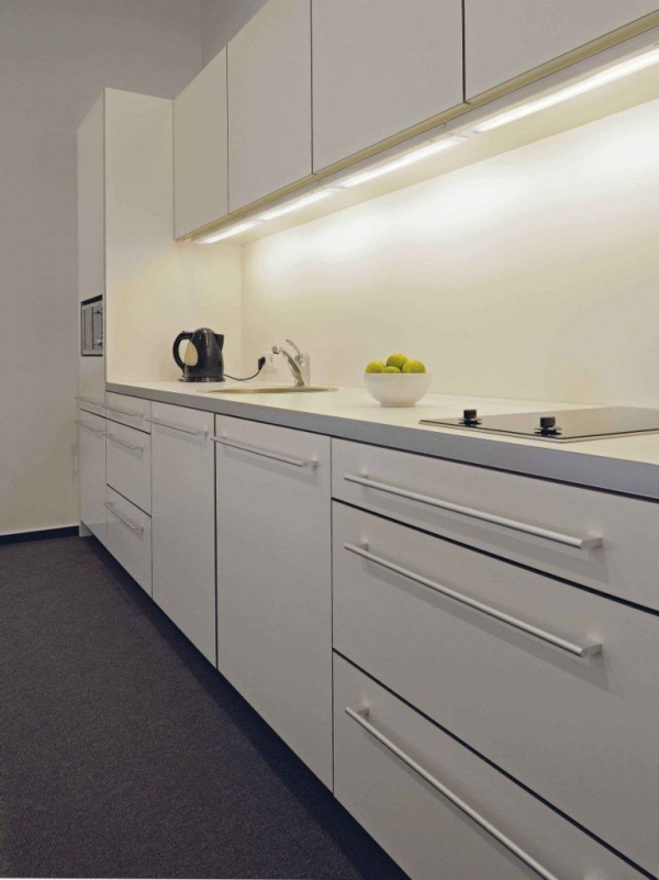Rendee 4 lighting how to design a kitchen.jpg