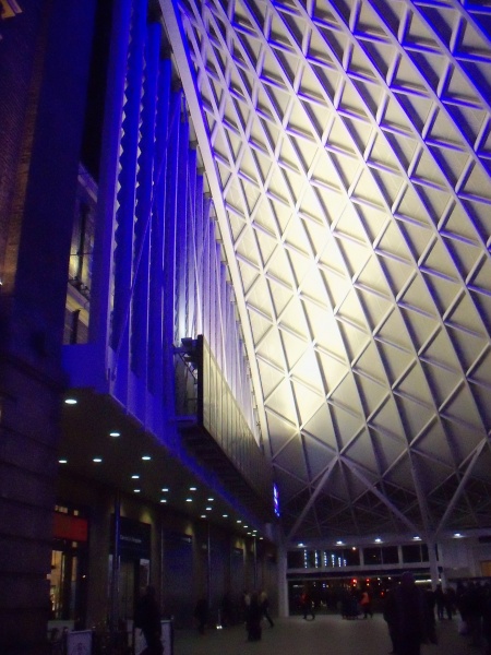 File:Kings Cross Departures.JPG