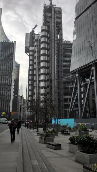 File:Lloyds building london 1.jpg