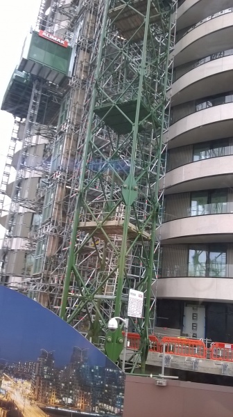 File:Crane tower.jpg