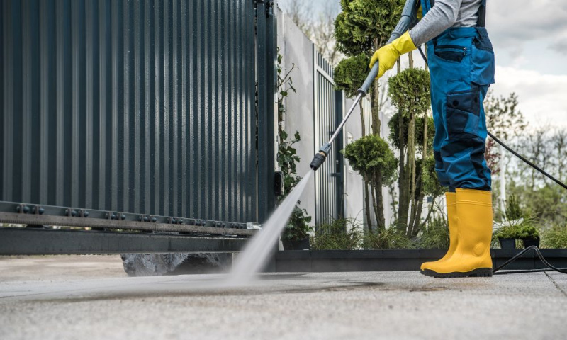 File:Cleaning patio.jpg