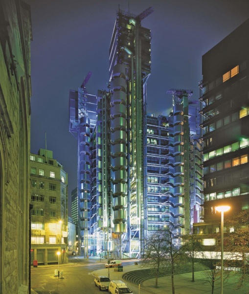 File:Lloyds of London night.jpg