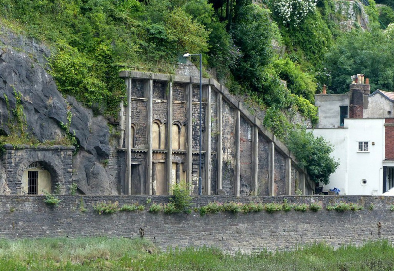 File:Funicular.CliftonRocks.jpg