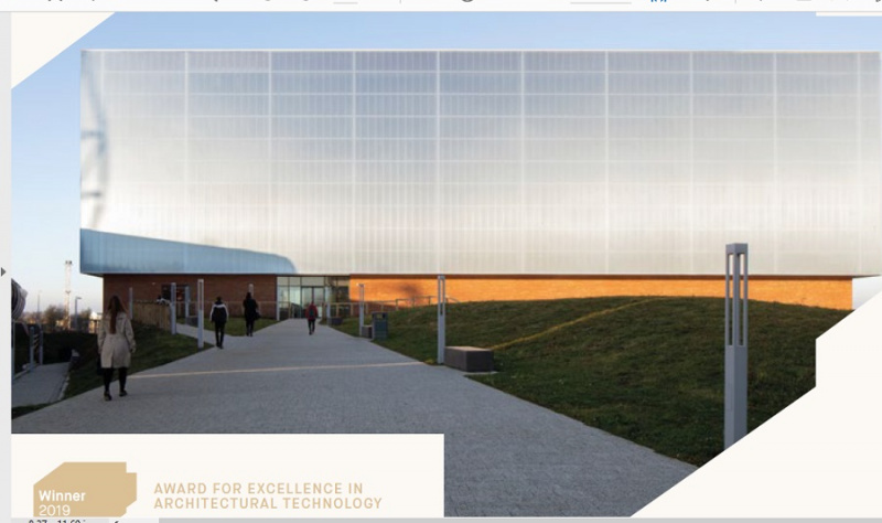 File:Beacon of Light CIAT 131.jpg