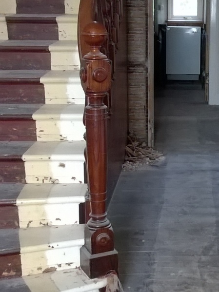 File:Newel post.jpg